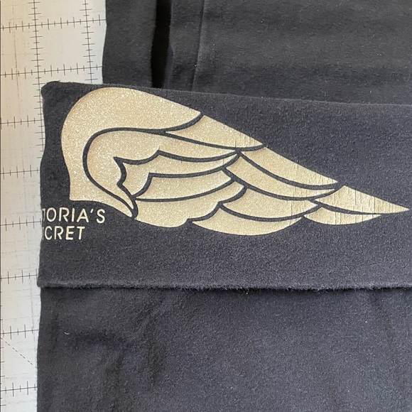 Victoria's Secret Black Fold-Over Waistwing Leggings - Picture 4 of 7